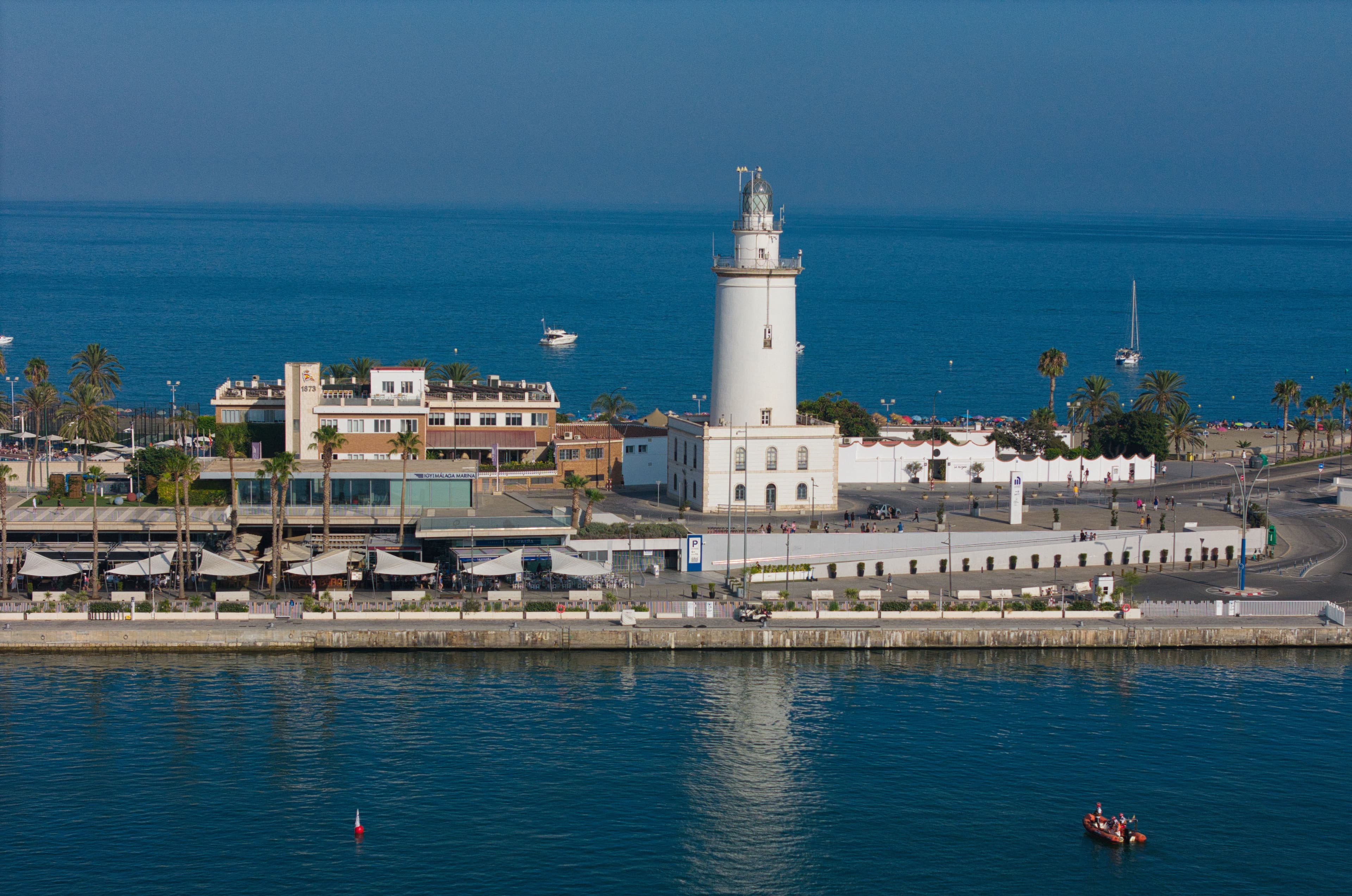 La Farola lighthouse at Málaga's port, on the marathon's seafront and port stretch
