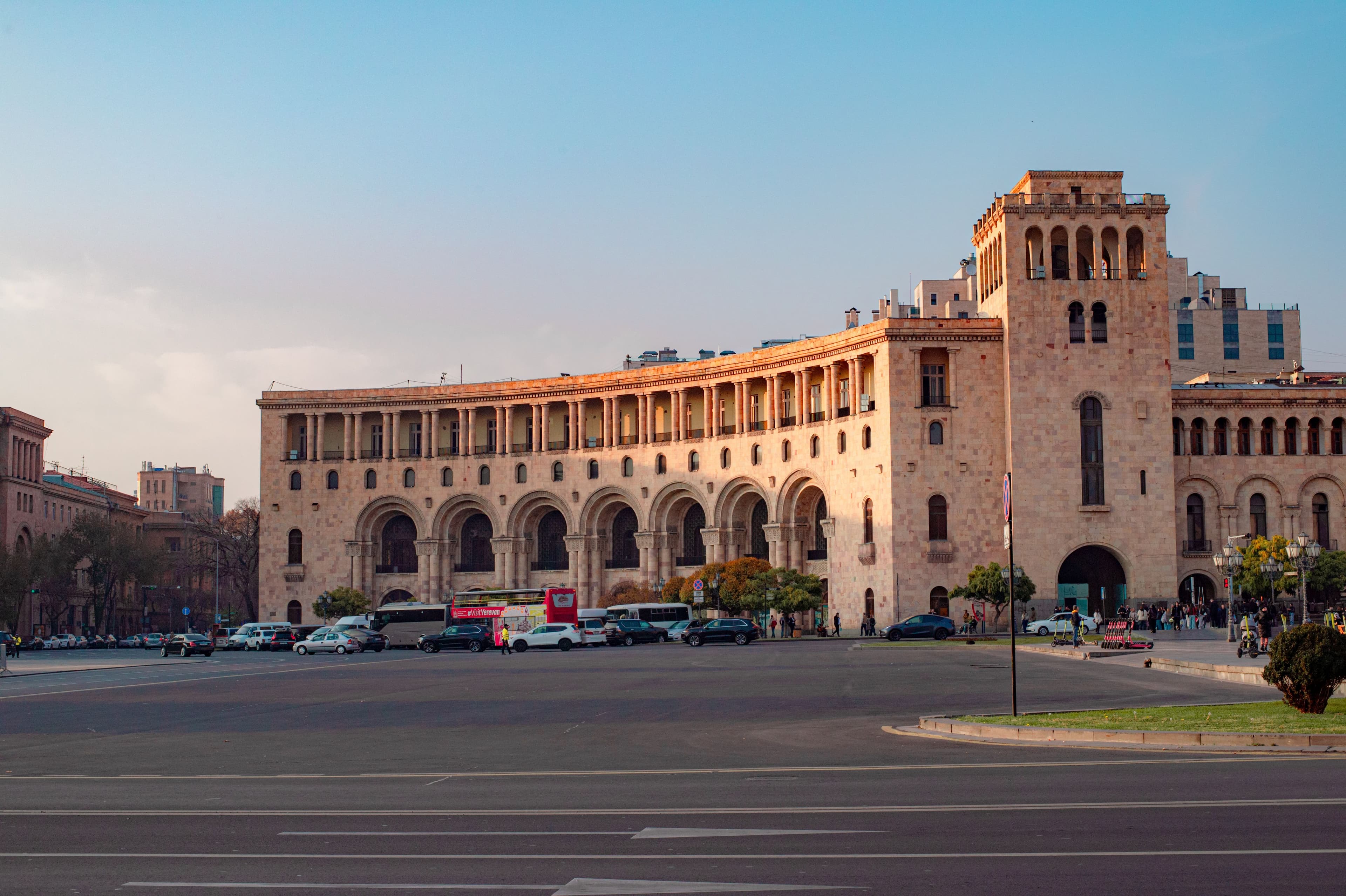 The Government House on Republic Square in golden-hour light, close to the Yerevan Marathon's Shahumyan Square start-finish
